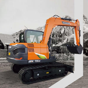 Mini-excavatrice sur chenilles DEVELON DX75E-10N la plus vendue |   Excavatrice de chantier haute performance de 7,4 tonnes de capacité Yanmar REXROTH - Product Image 1