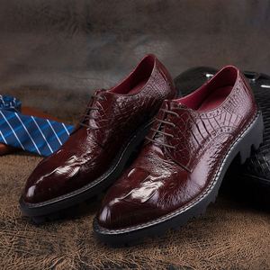 Chaussures de sécurité professionnelles légères et respirantes en cuir à lacets avec semelle en caoutchouc antidérapante pour l'automne - Product Image 1