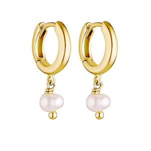 Gemma lucidata 925 argento minuscolo perla d'acqua dolce <span class=keywords><strong>orecchini</strong></span> huggie <span class=keywords><strong>orecchini</strong></span> vintage fatti <span class=keywords><strong>a</strong></span> mano con perline - Product Image 1