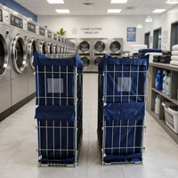 Grande conteneur à roulettes pour le stockage en entrepôt hospitalier et industriel de la blanchisserie, avec housses intérieures et extérieures pour sacs de linge