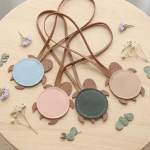 Porte-clés léger en cuir PU, pendentif tortue mignon, sangle durable, design personnalisable, multicolore, design simple, souvenir promotionnel - Product Image 1