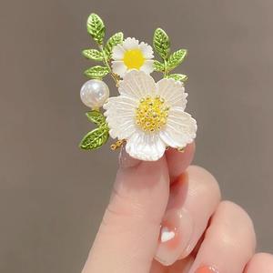 2024 vendita calda di alta qualità margherite di lusso margherita bella spilla di fiori - Product Image 3