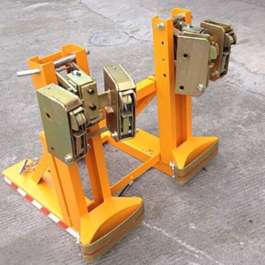 Abrazadera Doble para Bidones de Aceite de 200L, Herramienta de Manipulación de Bidones de Plástico y Hierro para Uso con Montacargas - Product Image 2