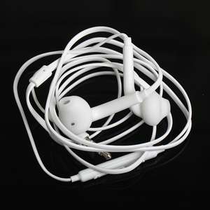 Écouteurs S6 Musique Écouteurs stéréo Jeux filaires Intra-auriculaires <span class=keywords><strong>avec</strong></span> microphone <span class=keywords><strong>pour</strong></span> Xiaomi <span class=keywords><strong>iPhone</strong></span> Samsung MP3 Casque musical - Product Image 5