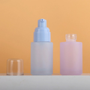 Botella de Vidrio para Suero con Bomba de 30 ml, en Color Rosa, Morado y Azul Mate, Botella de Vidrio para Loción y Gel con Bomba - Product Image 1