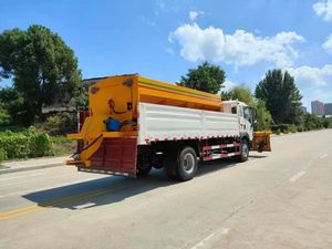 Camion de déneigement lourd HOWO, lame à neige de <span class=keywords><strong>3</strong></span> mètres, moteur 220 CV, transmission manuelle à 8 vitesses, déneigement multifonctionnel - Product Image 4