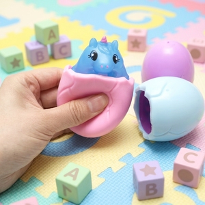 Jouet anti-stress souple en TPR en forme d'œuf de licorne à remontée lente, à presser et à ventouse, pour Pâques, soulagement du stress et décompression, jouet apaisant - Product Image 2