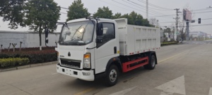 4*2 Sinotruck HOWO 116HP Euro2 LHD 6 + 1 Roues <span class=keywords><strong>camion</strong></span> léger <span class=keywords><strong>camion</strong></span> à <span class=keywords><strong>benne</strong></span> basculante en vente - Product Image 3