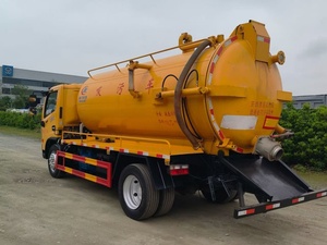 4x2 sewer cleaning and septic tank extraction truck, manual transmission sewage suction truck, equipped with a <b>vacuum</b> <b>pump</b> - Product Image 4