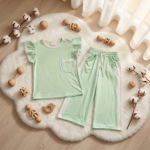 Preordine GSPO2329MZ Set all'Ingrosso per Bambini con Camicia a Maniche Corte con Tasche e Pantaloni a Pois, Outfit per Bambine e Neonati, Abbigliamento Rosso - Product Image 5