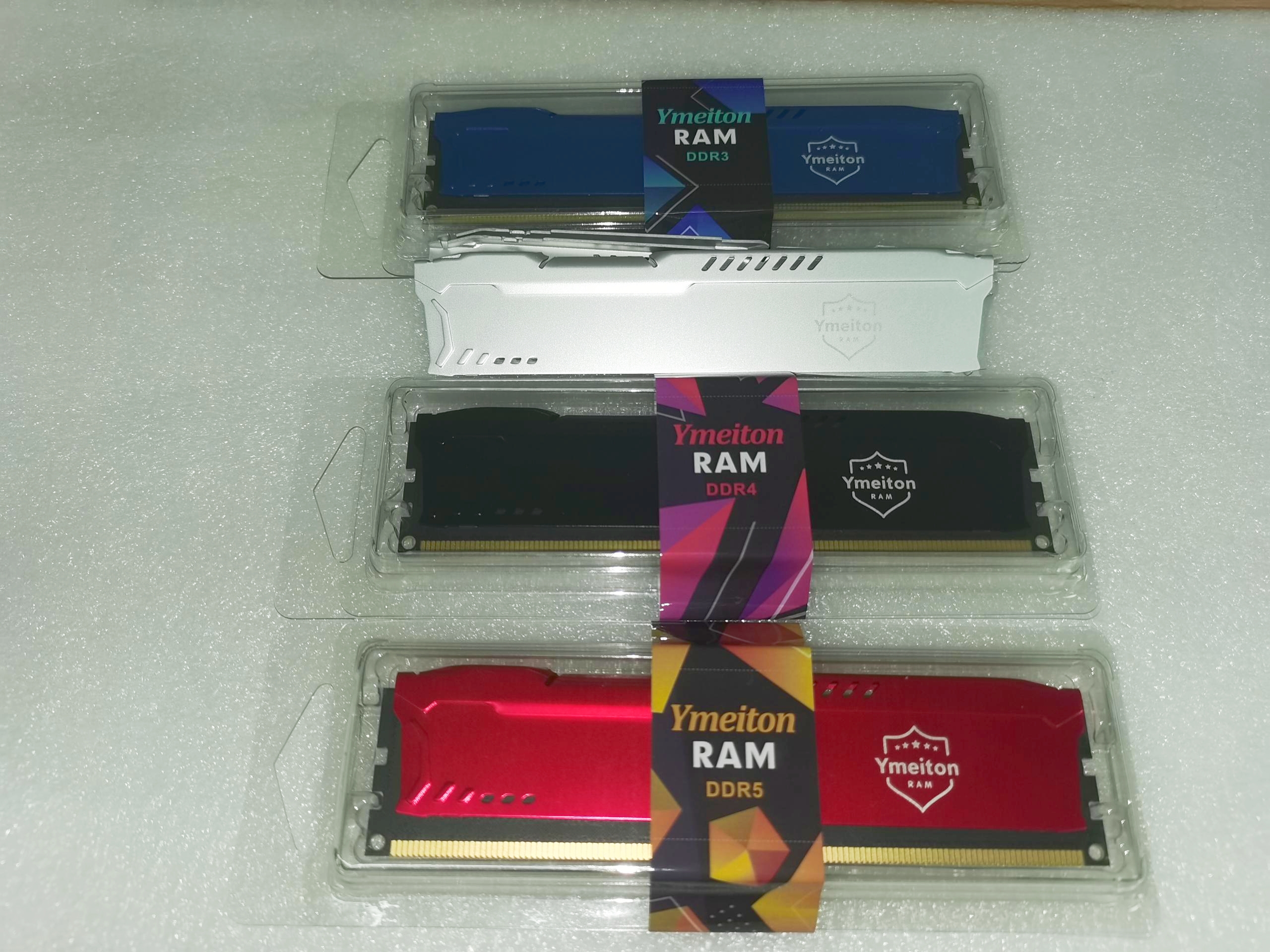 DDR3L 8G พร้อมฝาครอบครีบระบายความร้อน สีแดง