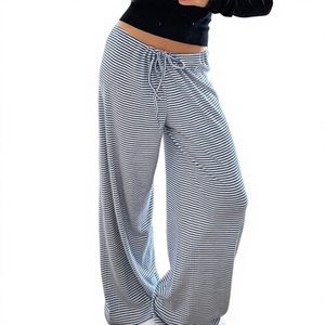 Pantalon décontracté d'automne à taille basse, style vintage décontracté, design rayé, ample, amincissant, à lacets, fille branchée, tricot large - Product Image 1