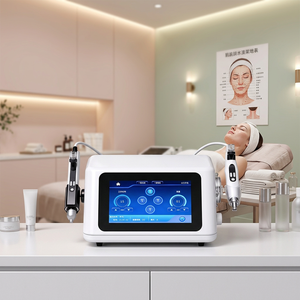 Appareil d'infusion dermique 2-en-1 avancé à double effet, Marteau de glace pour l'élimination des taches, le contrôle du sébum du cuir chevelu, la croissance des cheveux et l'amélioration de la texture de la peau - Product Image 1