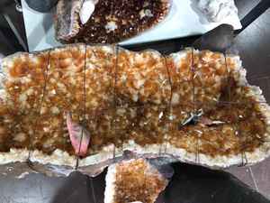 Cristalli di Geode Grandi all'Ingrosso, Pietre Naturali di <span class=keywords><strong>Citrino</strong></span>, Cluster di <span class=keywords><strong>Quarzo</strong></span> Geode per Decorazione Cristallina - Product Image 3