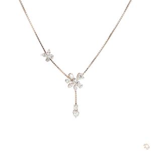 Elegante Colgante de Diamantes en Oro para Mujer, Brillo Atemporal, Joyería Fina y Elegante, Regalo para Aniversario y Uso Diario - Product Image 4