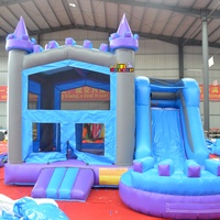 Structure gonflable avec mur d'escalade et toboggan pour la location événementielle