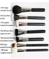 Ensemble de pinceaux de maquillage de luxe en gros, manche en bois, tube en cuivre noir, marque privée, pinceaux de maquillage cosmétiques pour fond de teint