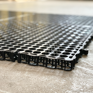 Tấm Thảm Cỏ Nhân Tạo Thoát Nước Hình Tổ Ong Bằng Nhựa Cho Sân Thượng - Product Image 2