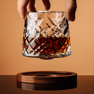 Vaso de Cerveza Giratorio Creativo de 10 oz, Personalizado al por Mayor, Vaso Giratorio para Vino y Whisky - Product Image 5