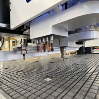 Machine de découpe CNC pour bois STYLECNC S4 avec tables de chargement et de déchargement automatiques
