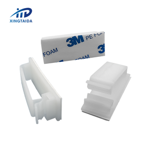 Venta al por mayor Clip de abrazadera de cable negro multiusos fuerte autoadhesivo de plástico de nailon soporte de cable organizador de gestión - Product Image 6