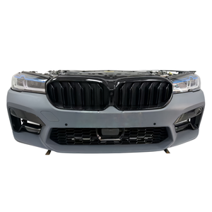 Kit <span class=keywords><strong>de</strong></span> carrosserie pour <span class=keywords><strong>BMW</strong></span> M5 F90 LCI avec connexion par boulons, pare-chocs avant et arrière - Product Image 1