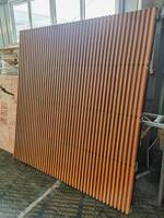 Fabricant Porte de garage moderne Chêne blanc américain Bois massif Perspective Fenêtres Surface finie pour villa