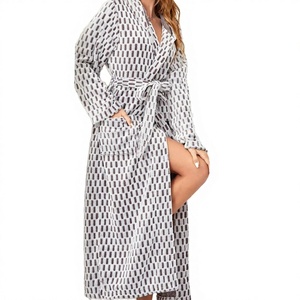 Bata de Baño Larga de Franela con Capucha y Estampado de Leopardo, Cálida y de Lujo, para Mujer, Ropa de Dormir de Invierno - Product Image 3