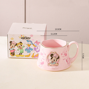Tasse en céramique mignonne de la série badges Mickey et Minnie - Tasse à café de dessin animé pour couples, tasse à petit-déjeuner en céramique de haute qualité, idéale comme cadeau - Product Image 5