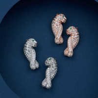 Parure Zircon Or Blanc Exquise et Élégante Unisexe, Boucles d'Oreilles et Collier, Fabrication d'Usine, Bijoux Sauvages et Séduisants, Style Tête de Léopard