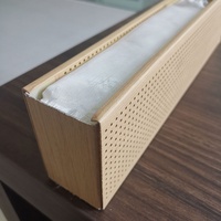 Plafond en aluminium perforé avec coton insonorisant, plafond acoustique en grille d'aluminium perforée pour la décoration intérieure