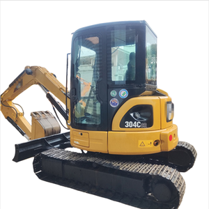 Mini-excavatrice sur chenilles 304C/304CCr de 4 tonnes, modèle 2022, avec moteur d'origine, système hydraulique et benne de terrassement pour travaux de démolition. - Product Image 1