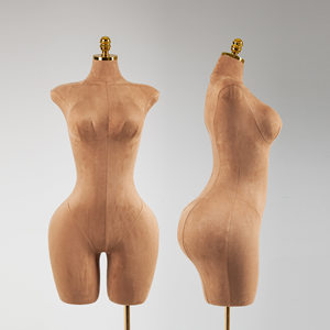 Manichino Femminile a Mezzo Busto di Grandi Dimensioni con Busto e Fianchi Curvi per Esposizione Abiti da Sposa, Manichino Plus Size - Product Image 4