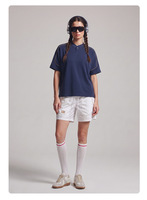 T-shirt britannique Henry Small à col en V et manches courtes avec boutons contrastants et manches courtes extensibles pour homme