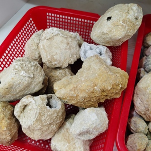 <strong>Cheap</strong> Sale Natural <strong>Crystals</strong> Healing Rough Mineral <strong>Crystal</strong> Agate Geode Clear Quartz Geode Healing - Product Image 4