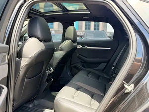 รถยนต์มือสองสำหรับขาย ปี 2024 Geely Preface 1.5TD Dragon Edition 5 ที่นั่ง ขับเคลื่อนล้อหน้า รถเก๋งมือสองราคาถูกจากจีน - Product Image 6
