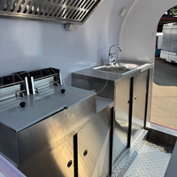 Mini chariot de service extérieur personnalisable camion de restauration mobile remorquable pour le café et la crème glacée équipement de cuisine complet inclus