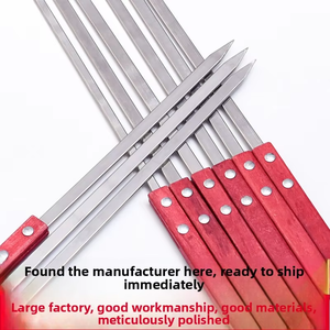 Brochettes de barbecue modernes en acier inoxydable à manche en bois, épaisses et larges, pour grillades en extérieur sur flamme nue, plusieurs tailles, directement de l'usine - Product Image 4