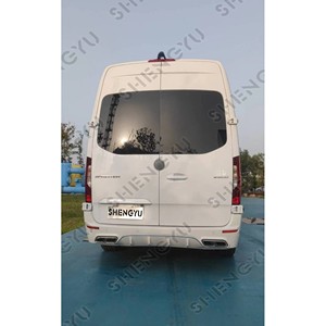 Per Benz <span class=keywords><strong>Sprinter</strong></span> W906 <span class=keywords><strong>W907</strong></span> W910 2018-2020 Kit Carrozzeria Stile AMG Include Paraurti Posteriore con Minigonne Laterali Pannelli Porta e Terminali di Scarico - Product Image 4