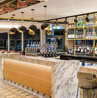 Comptoir de bar moderne en pierre de marbre artificielle pour restaurant, hôtel, salon, café, boutique de café