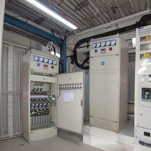 Banque de condensateurs basse tension, panneau de correction du facteur de puissance, personnalisable, KVAR, acier, usine <span class=keywords><strong>chimique</strong></span>, traitement de l'eau/eaux usées - Product Image 2