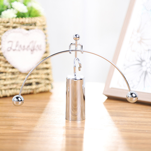 アイアンマン バランス ペンデュラム タンブラー 卓上装飾品 体操 タレント ウェイトリフト 小型 アイアンマン バランスボール - Product Image 5