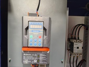 Used Haitian Horizontal Plastic Injection Molding Machine 380 Ton Bucket Maker Core PLC Motor Pump Gearbox Bearing Screw - Product Image 5