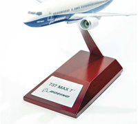 Avions miniatures Boeing Unified 737 MAX 7 à l'échelle 1:200 à vendre