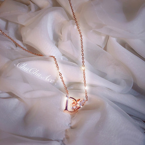 สร้อยคอสแตนเลส18K พร้อมจี้ตัวอักษรชุบทองรูป Love Charm Roman Number เครื่องประดับสร้อยคอคู่ - Product Image 4