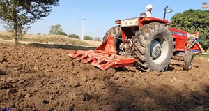 รถแทรกเตอร์ดีเซล Massey Ferguson พร้อมผานไถติดตั้ง และชุดเกียร์มอเตอร์ปั๊มประสิทธิภาพสูง - Product Image 4
