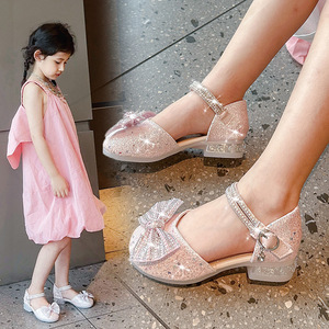 Chaussures de princesse brillantes et respirantes pour filles, avec breloques et nœuds, idéales pour les fêtes et les déguisements - Product Image 4
