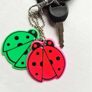 Colgante reflectante de mariquita de alta visibilidad, adorno encantador para bolso y llaves - Product Image 4