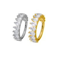 GZN ASTM F Anneau de segment articulé latéral en titane avec pavé de zircone cubique en forme de poire
