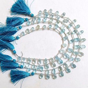 Topaze bleue naturelle authentique, forme goutte, facettée, ciel bleu - Product Image 1